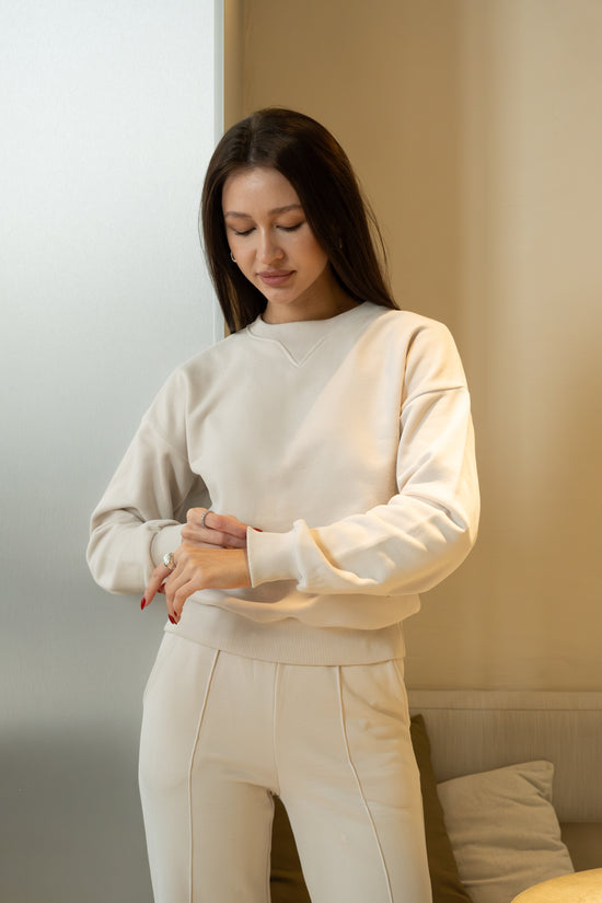 Sweatshirt and palazzo in Beige