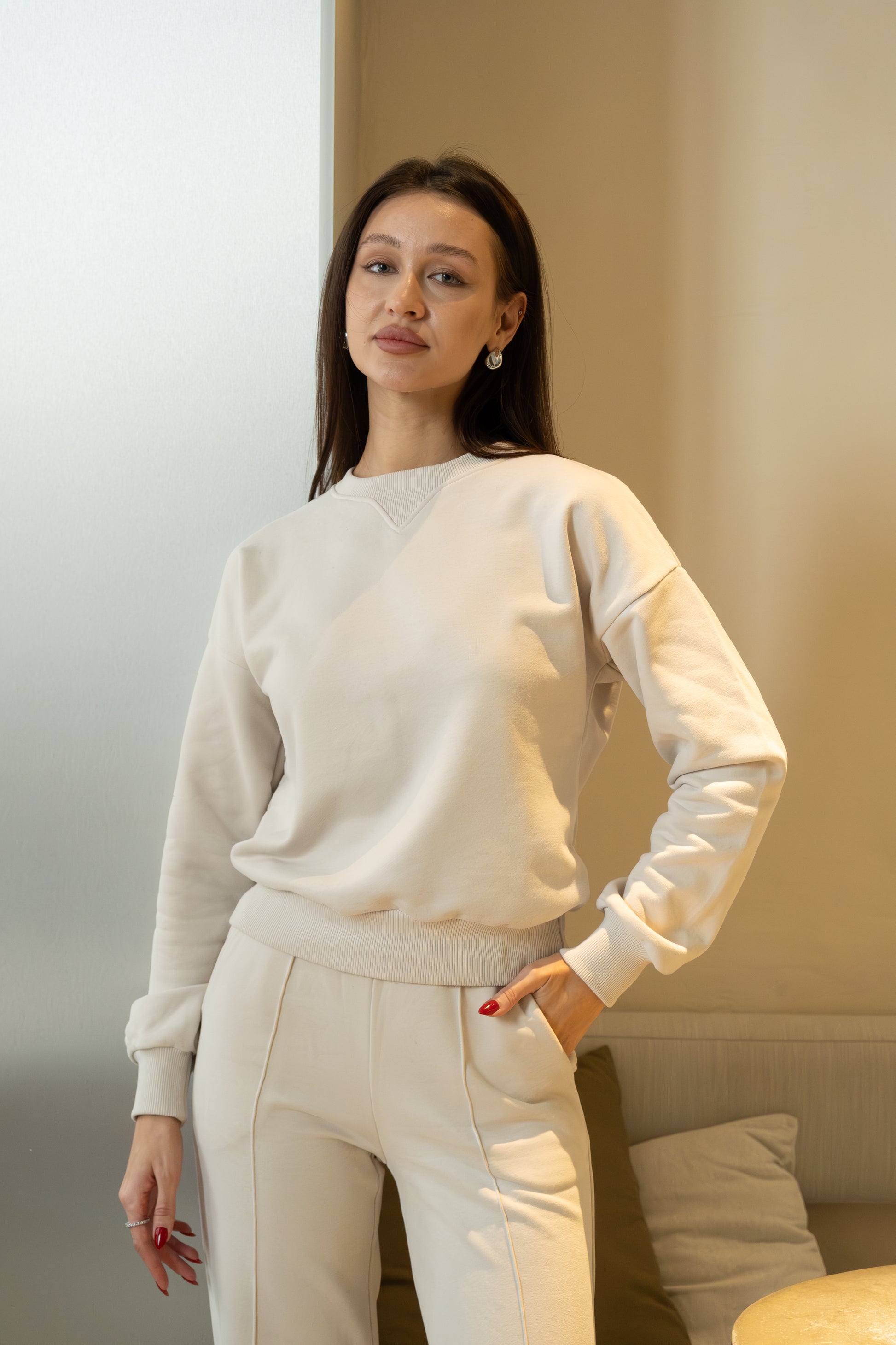 Sweatshirt and palazzo in Beige