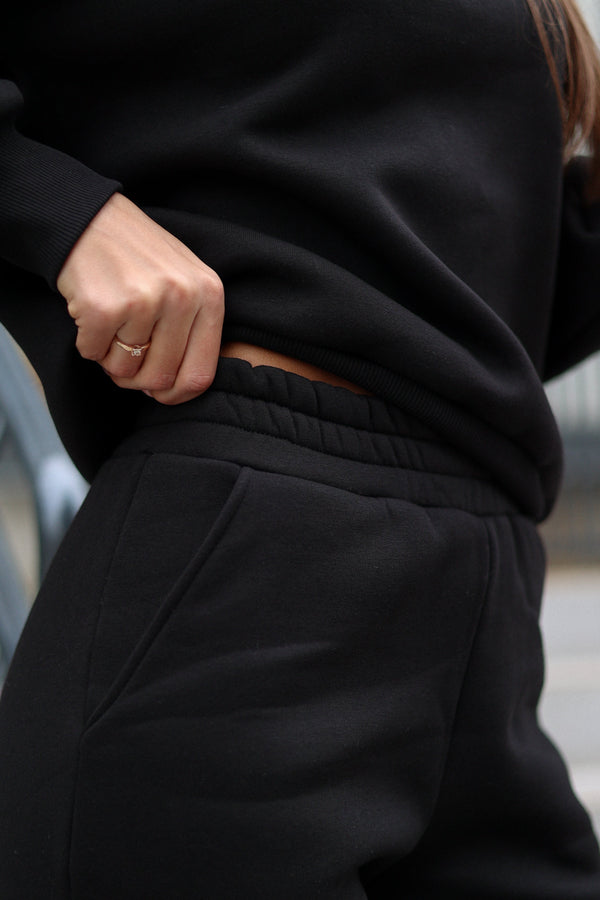 Black Sweatshirt & Jogger Set